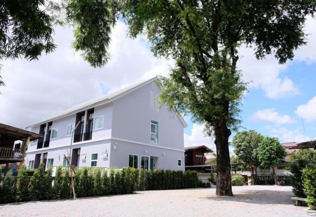 Oh My Place Chiang Rai Exterior photo